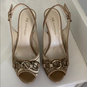 Anne Klein iFlex heels